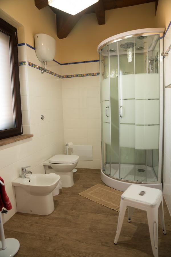 Room & Breakfast Le Magie Sindia Bagian luar foto